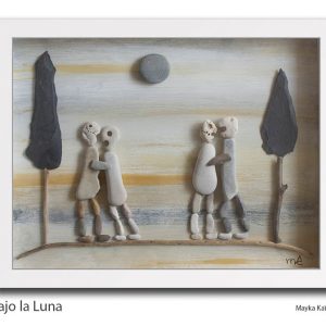 "Bajo la Luna"