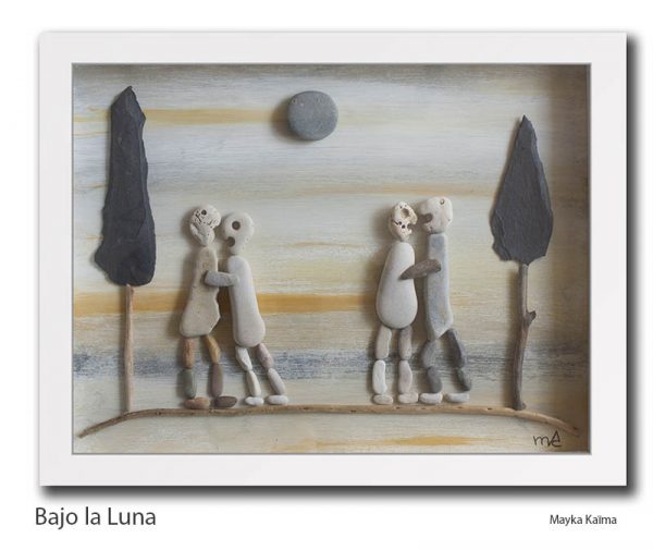 "Bajo la Luna"