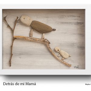 "Detrás de mi Mamá"